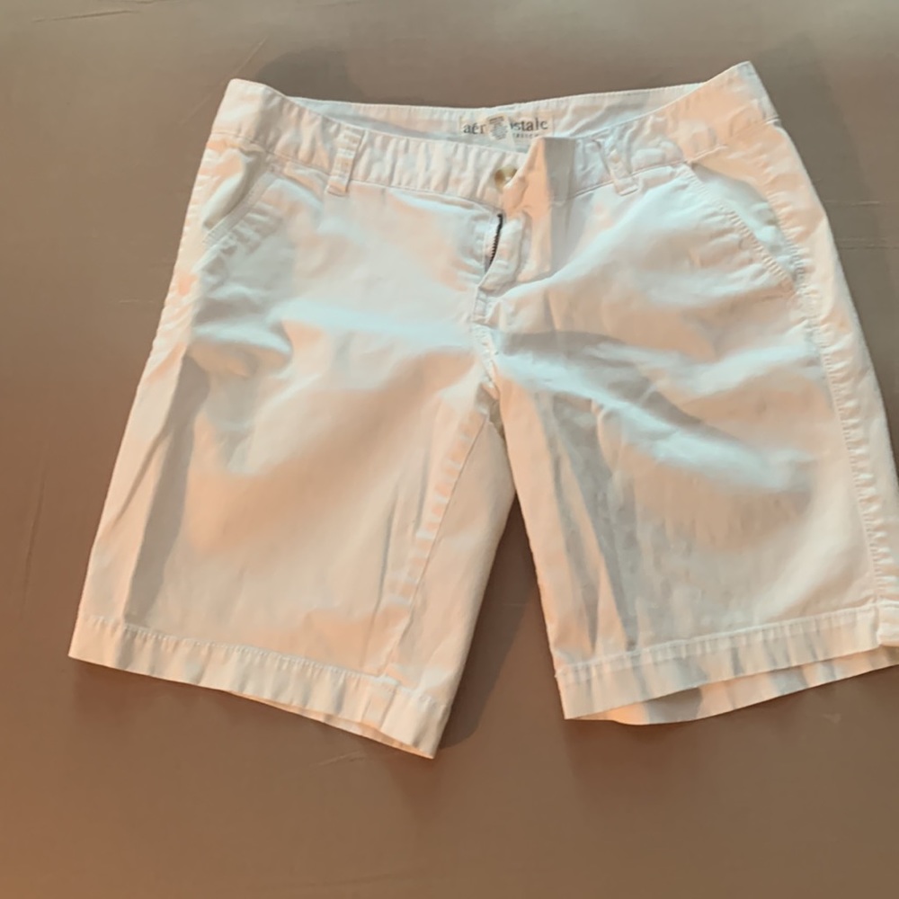 Selling Aeropostale shorts in very good condition any questions ask 😊 - Picture 2 of 4